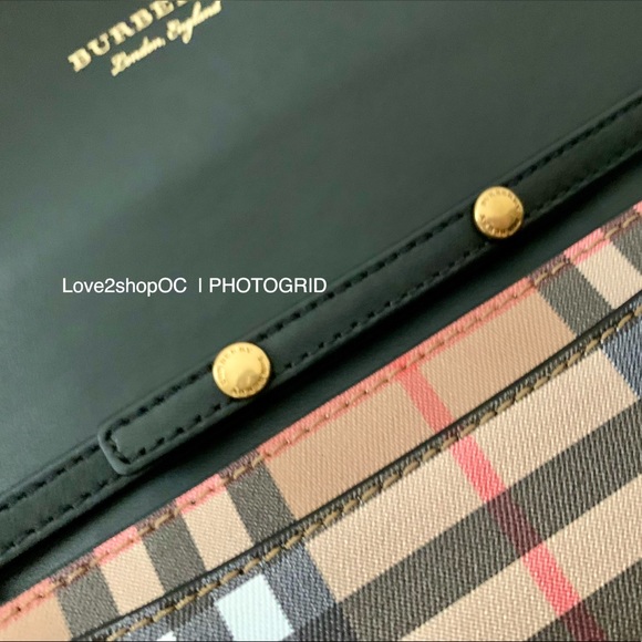 BURBERRY Detachable Strap Check Leather Wallet - Picture 11 of 15